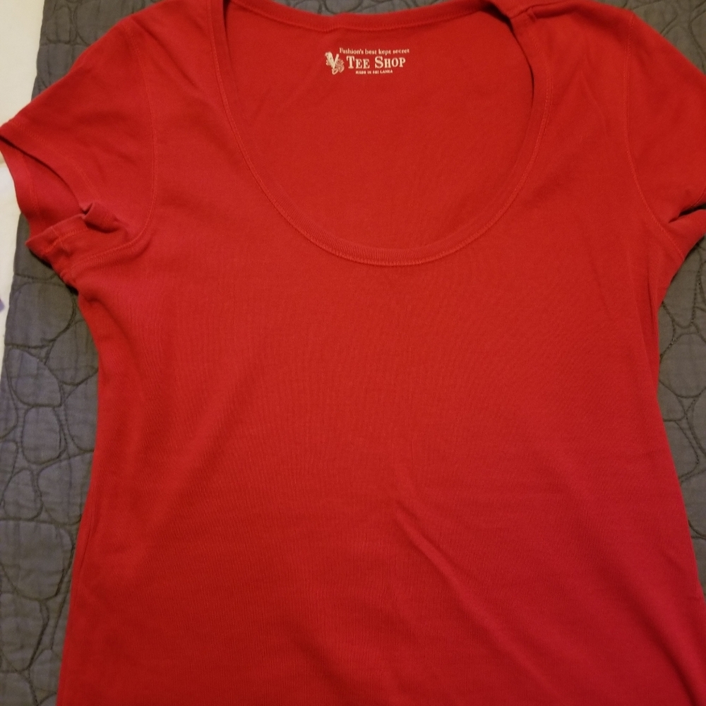 Tee